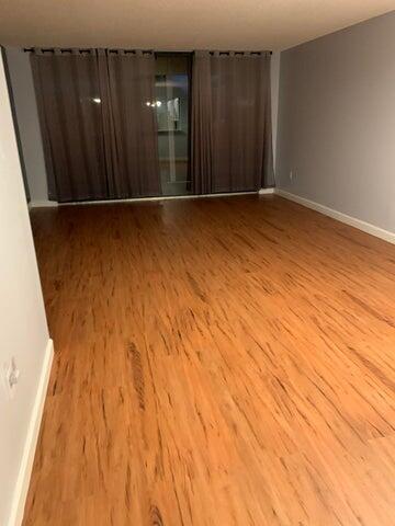 FOUNTAINS OF PALM BEACH CONDO 4 - Residential