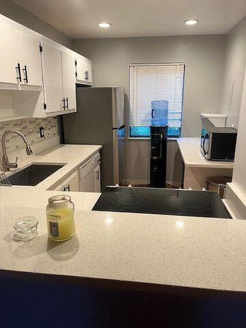 FOUNTAINS OF PALM BEACH CONDO 4 - Residential