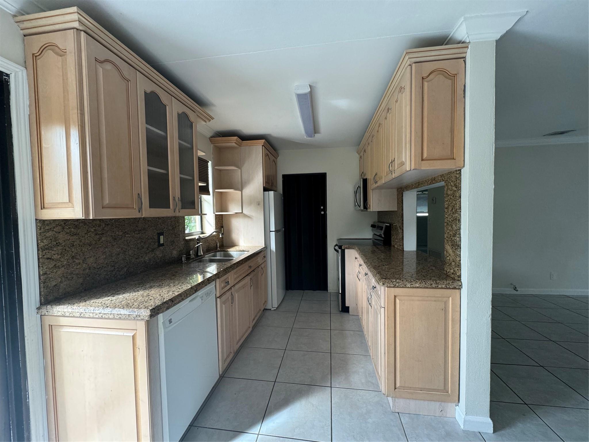 Ibec Add 3 47-46 B - Residential Lease