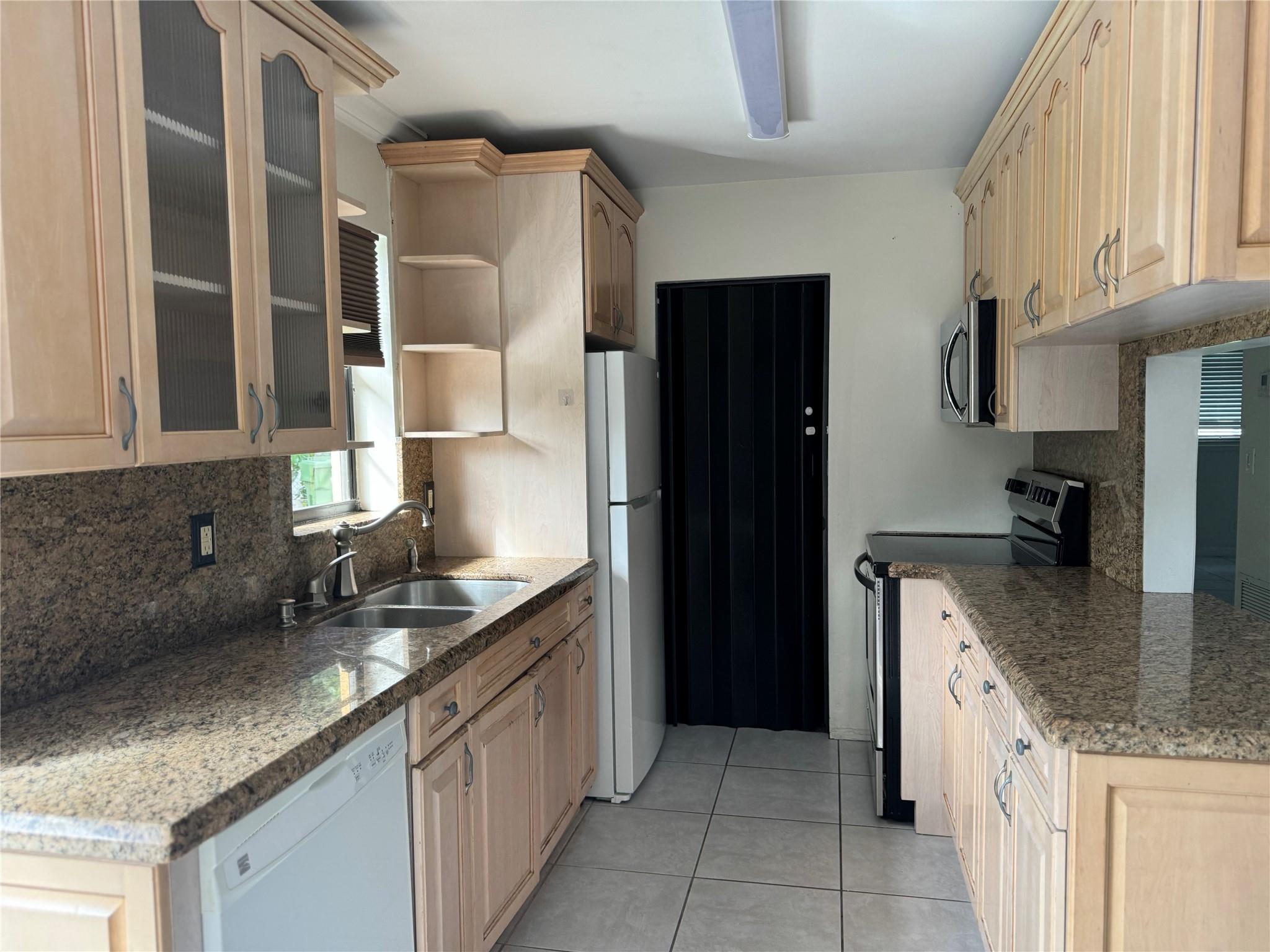 Ibec Add 3 47-46 B - Residential Lease