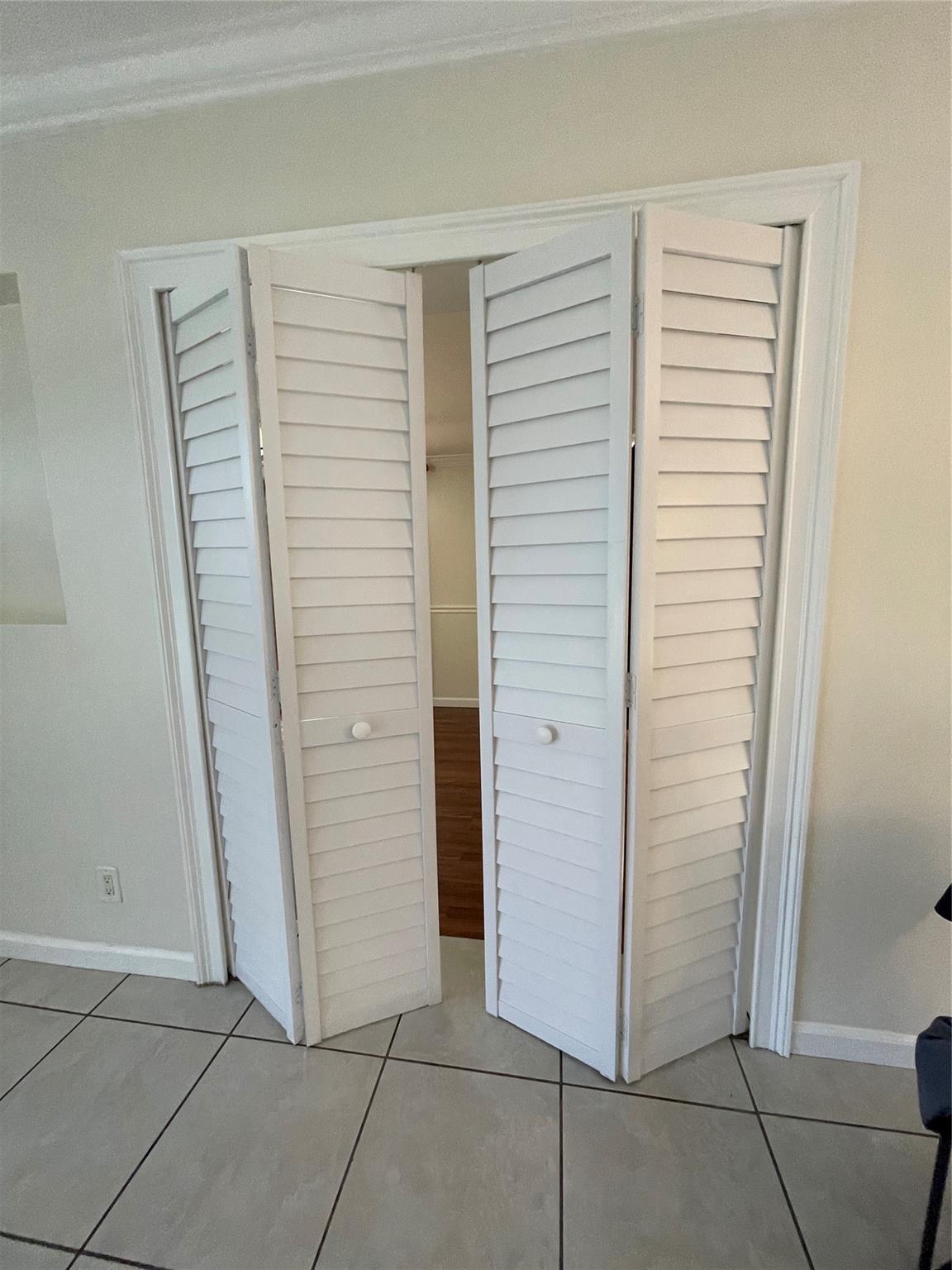 Ibec Add 3 47-46 B - Residential Lease