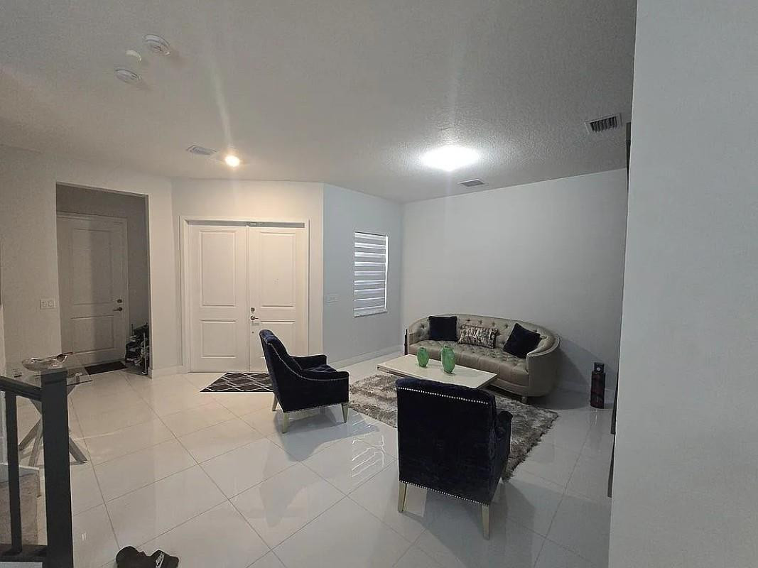 TUSCAN ISLES - Residential