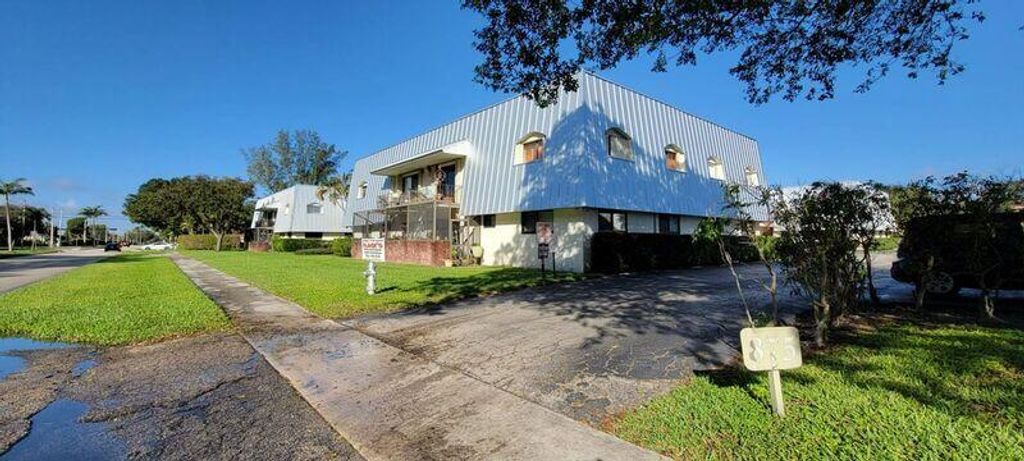 Photo of 875 NW 13th Street #322, Boca Raton, FL 33486 (MLS # R11052081)