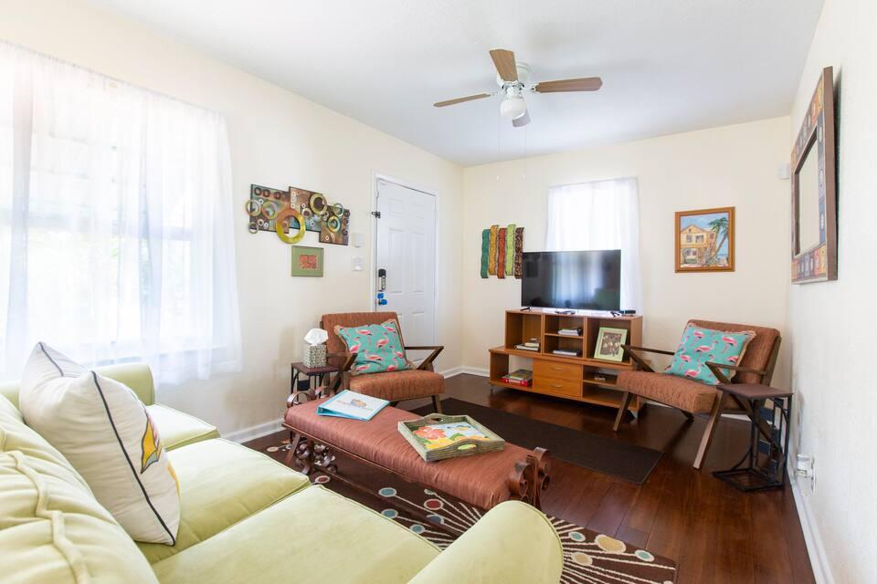 Photo of 626 N L Street, Lake Worth Beach, FL 33460 (MLS # R11034023)