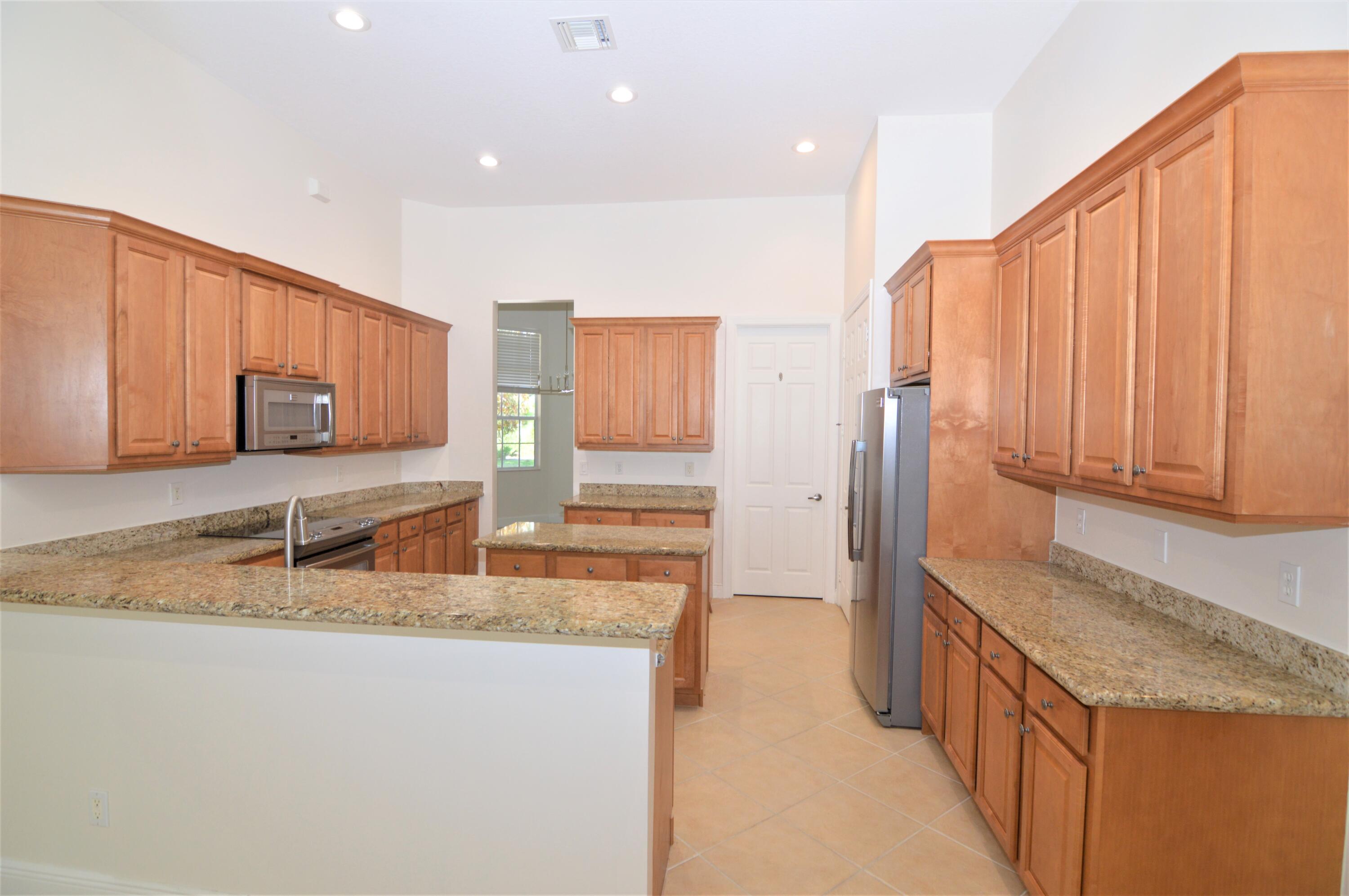 BRIARCLIFF AT PGA VILLAGE - Residential Lease