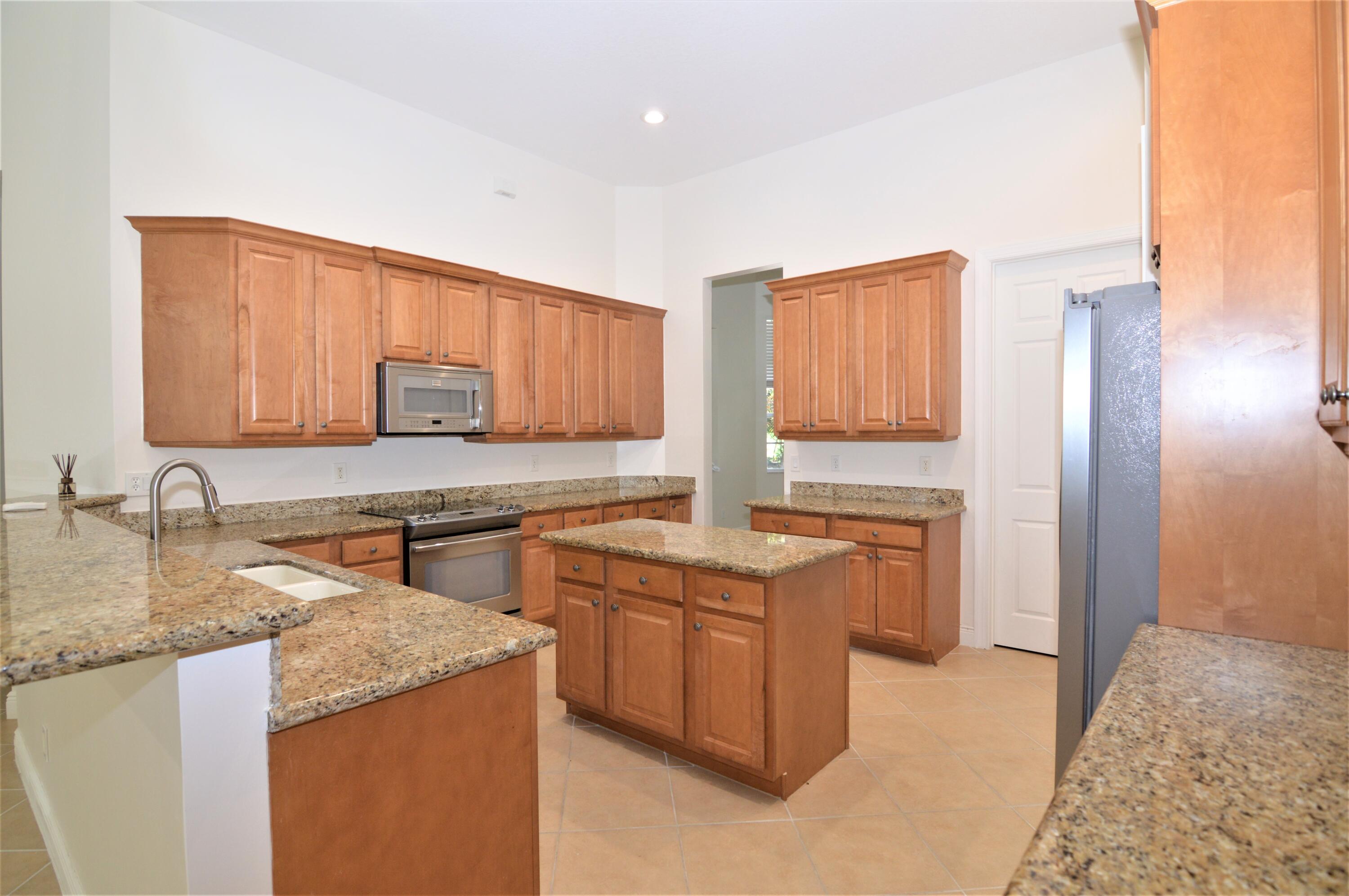 BRIARCLIFF AT PGA VILLAGE - Residential Lease