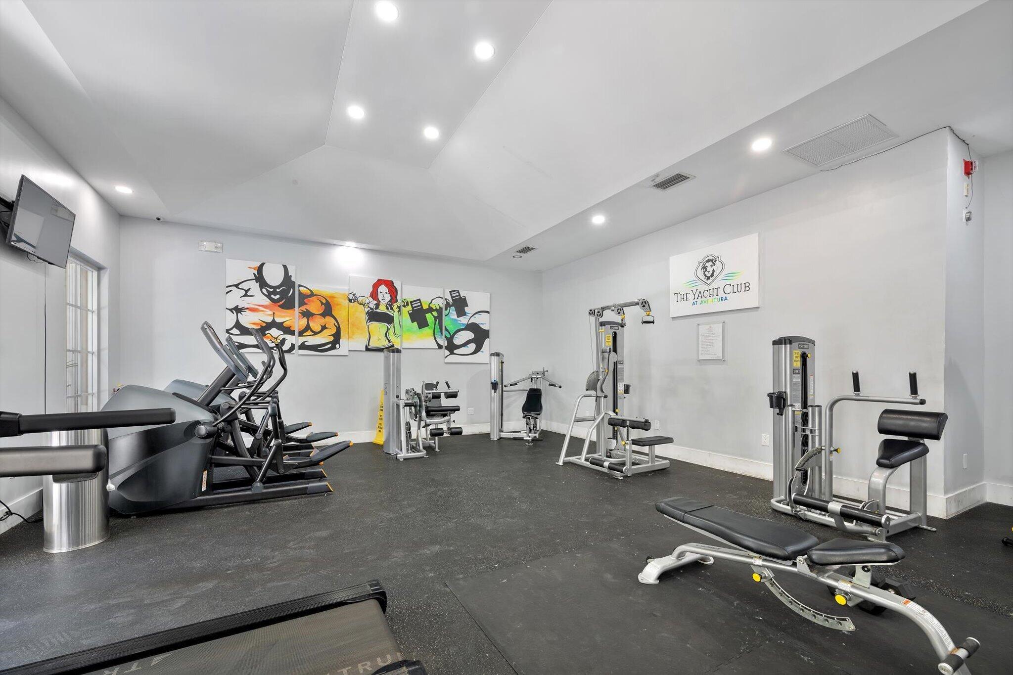 THE YACHT CLUB AT AVENTURA CONDO - Residential