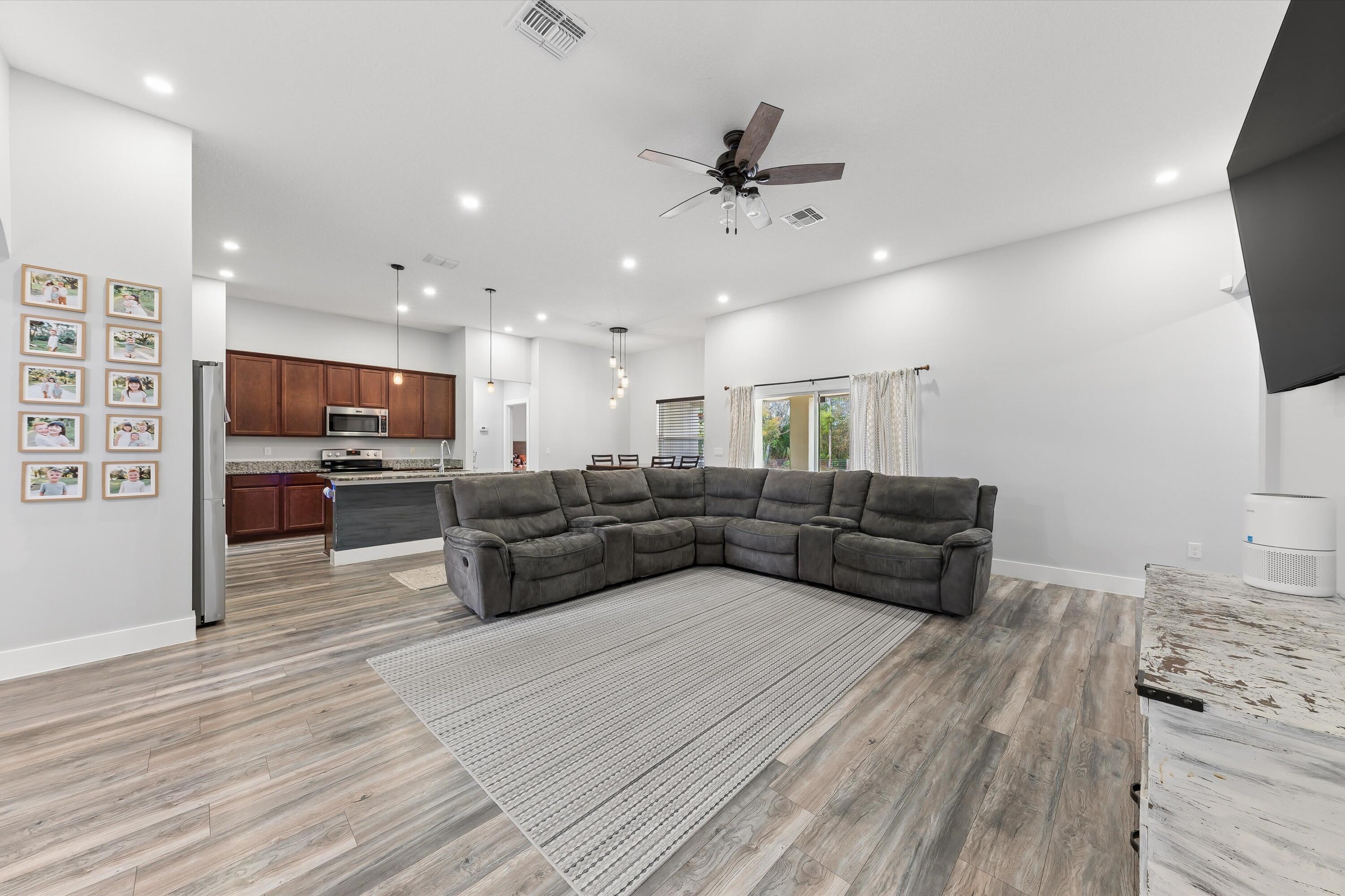 PORT ST LUCIE SECTION 47 - Residential