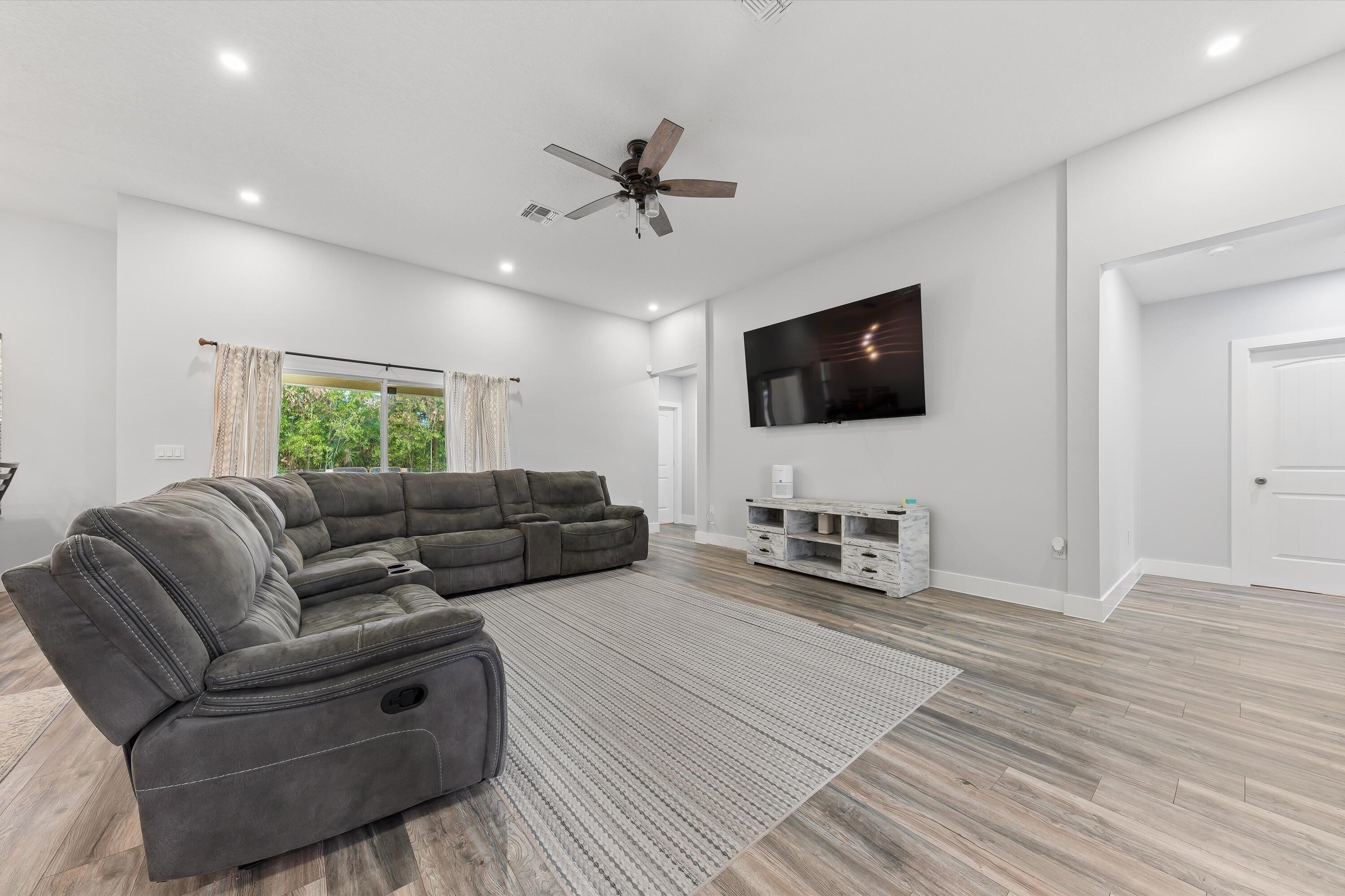 PORT ST LUCIE SECTION 47 - Residential