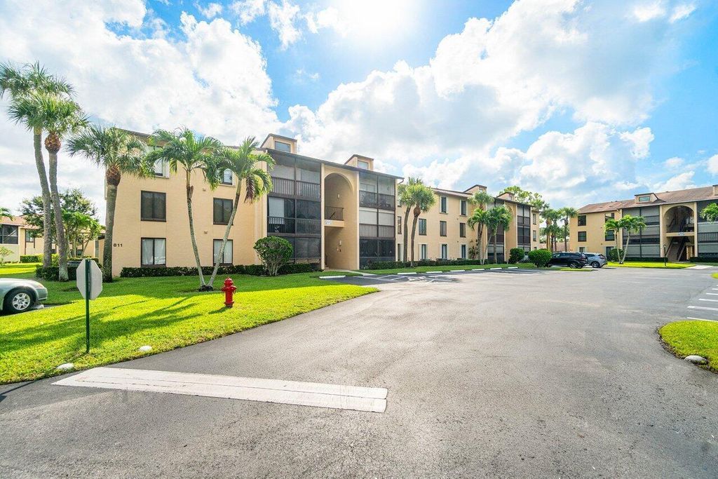 Photo of 811 Sky Pine Way #E3, Greenacres, FL 33415 (MLS # R11054745)