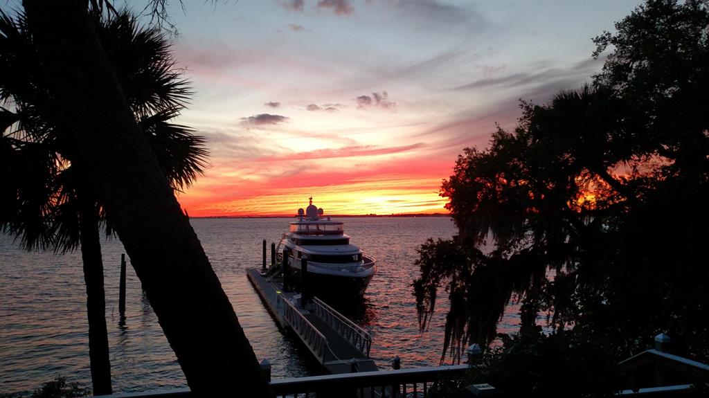 RIVER OAK PLACE SEWALLS P - Residential