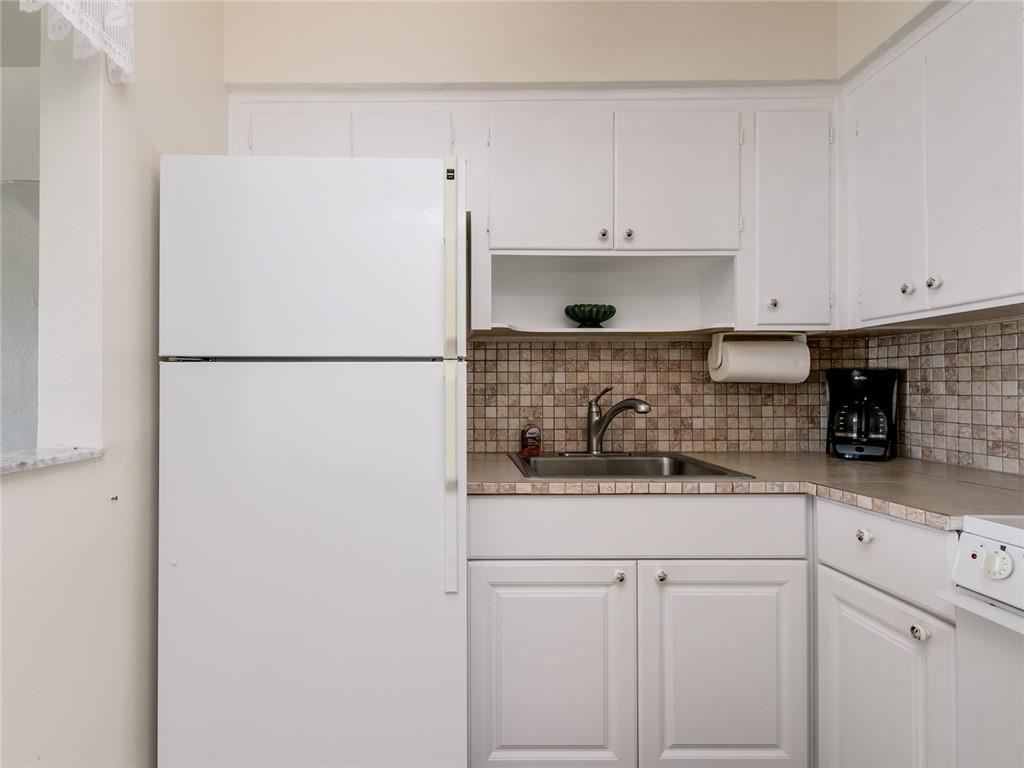 DIPLOMAT GARDEN CO-OP - Residential