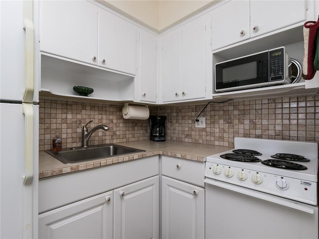 DIPLOMAT GARDEN CO-OP - Residential