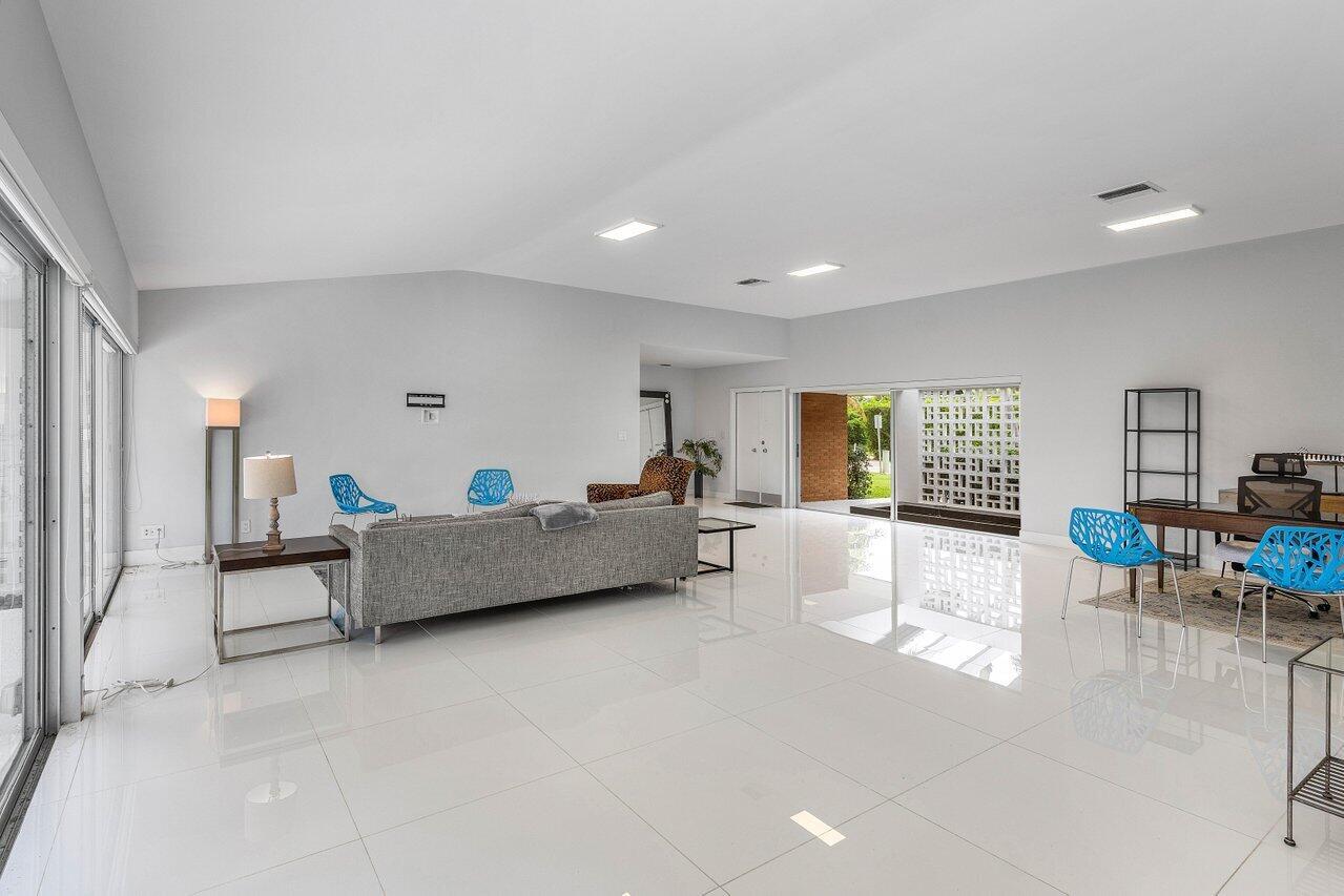 SUN AND SURF - Residential