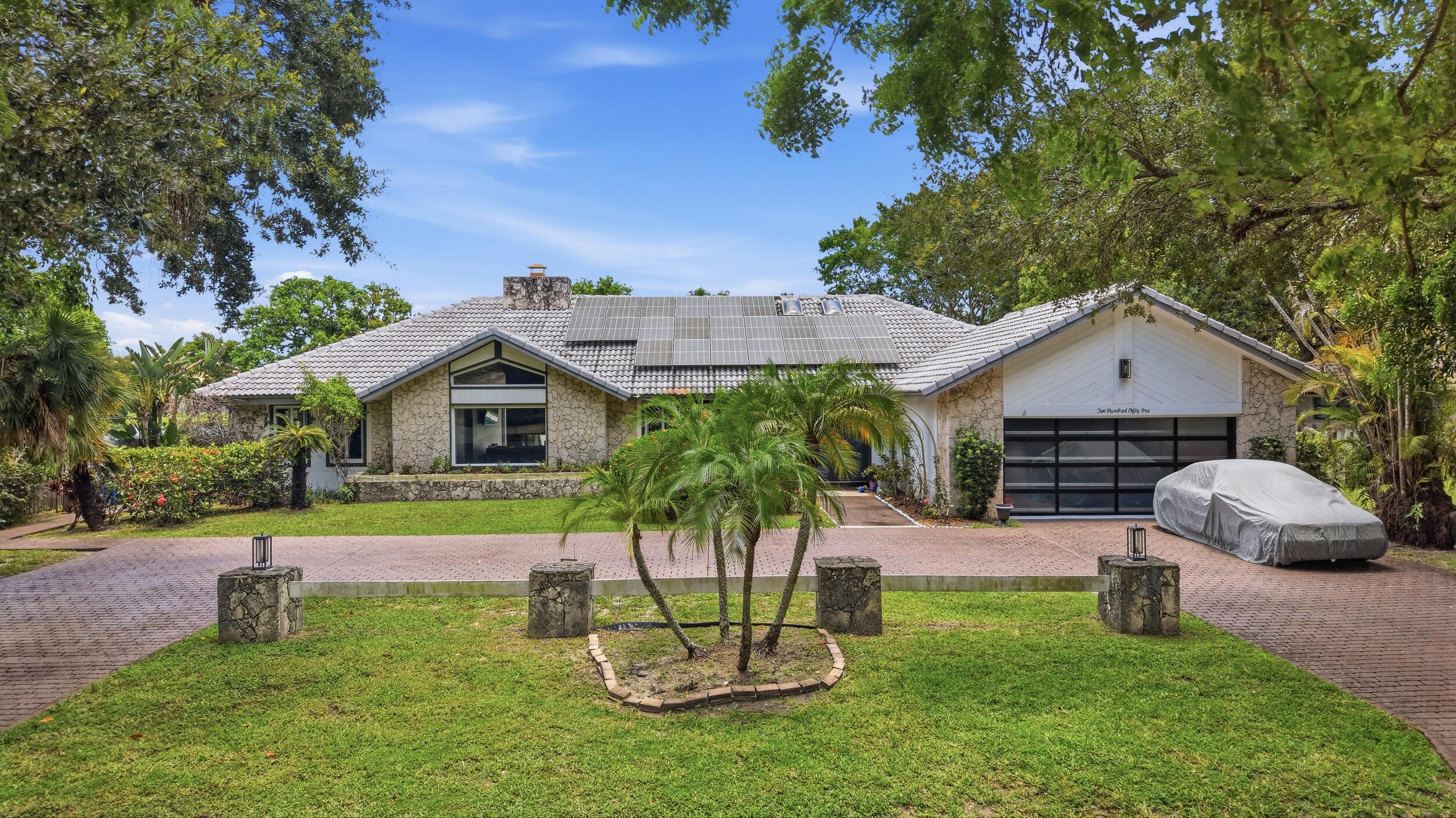 251 NW 104th Avenue