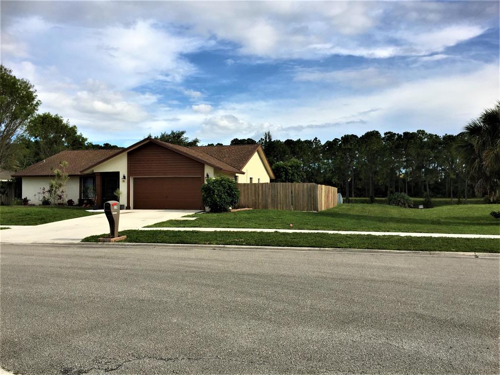 HAWTHORN - Residential