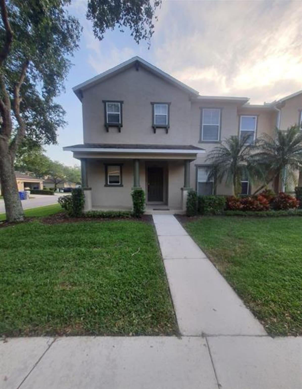 1733 Pointe West Way