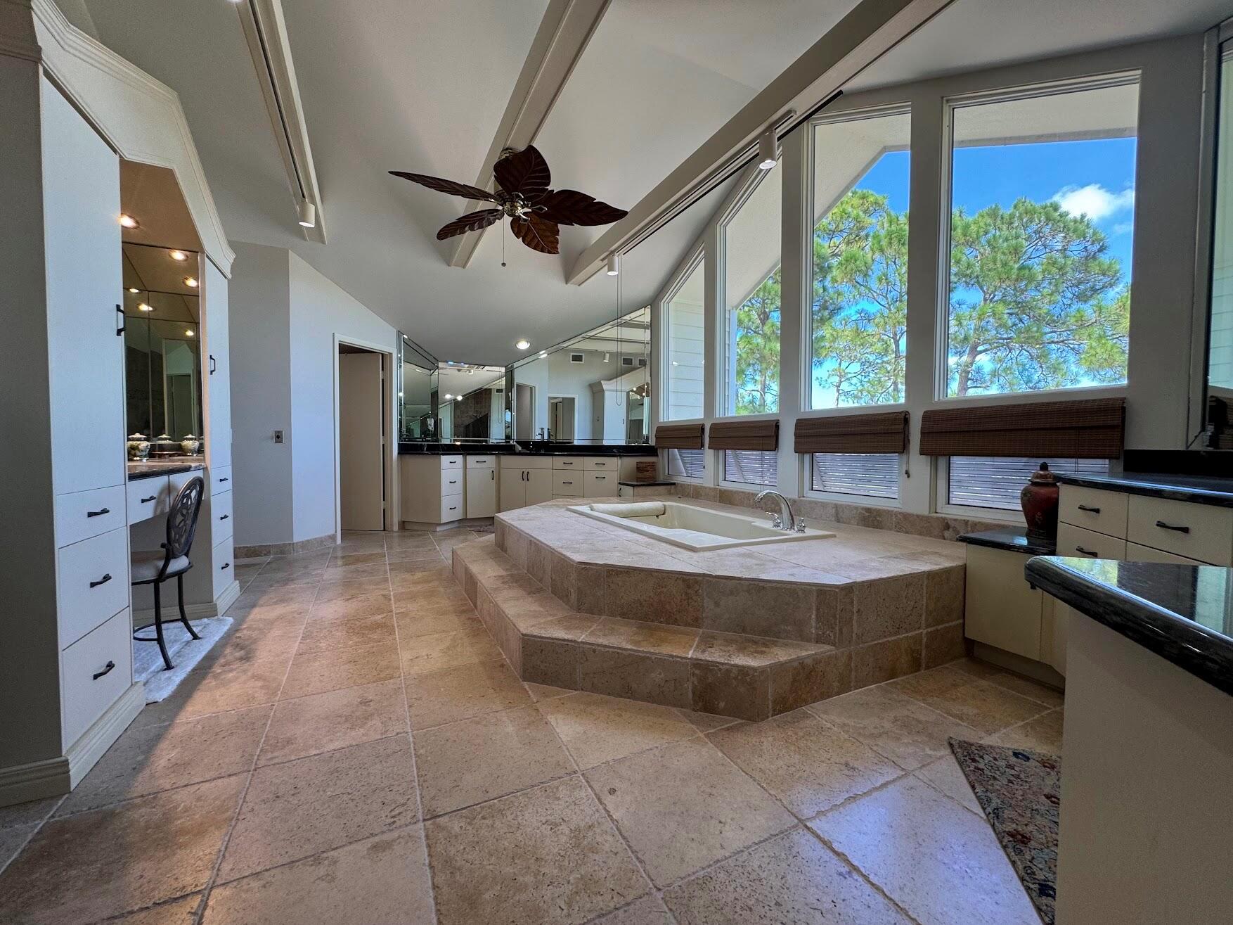 RESERVE CREEK - Residential