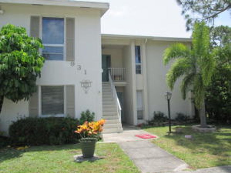 Nice 3/2 in North River Shores. Water included.