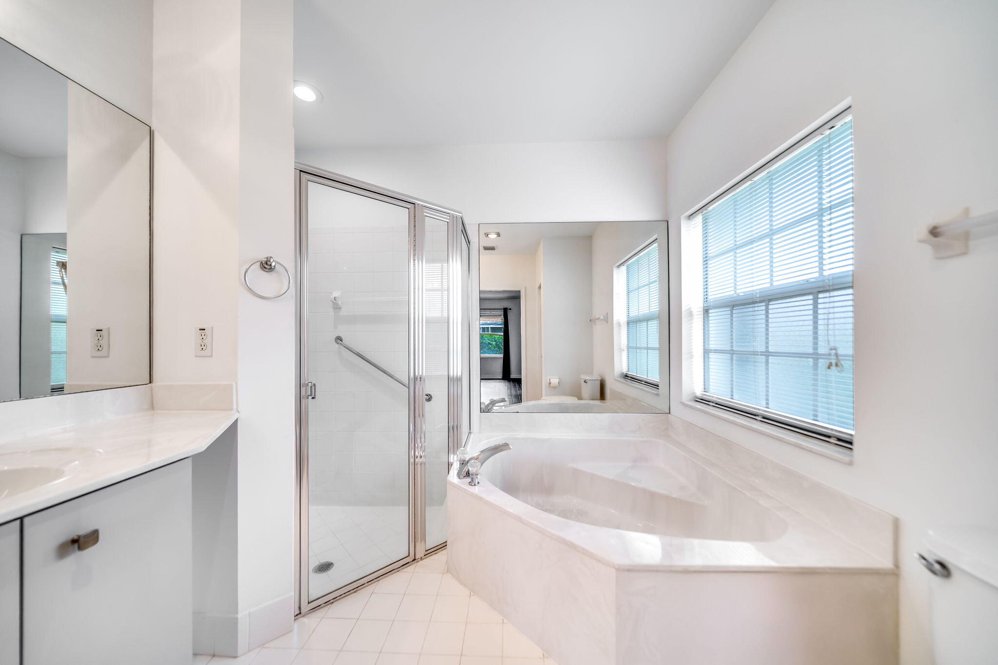 FLORAL LAKES 2 - Residential