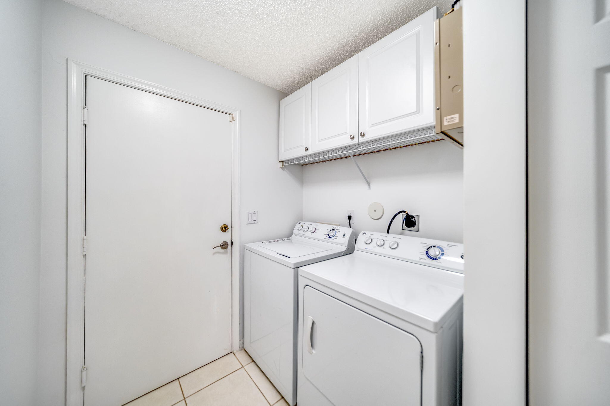 FLORAL LAKES 2 - Residential