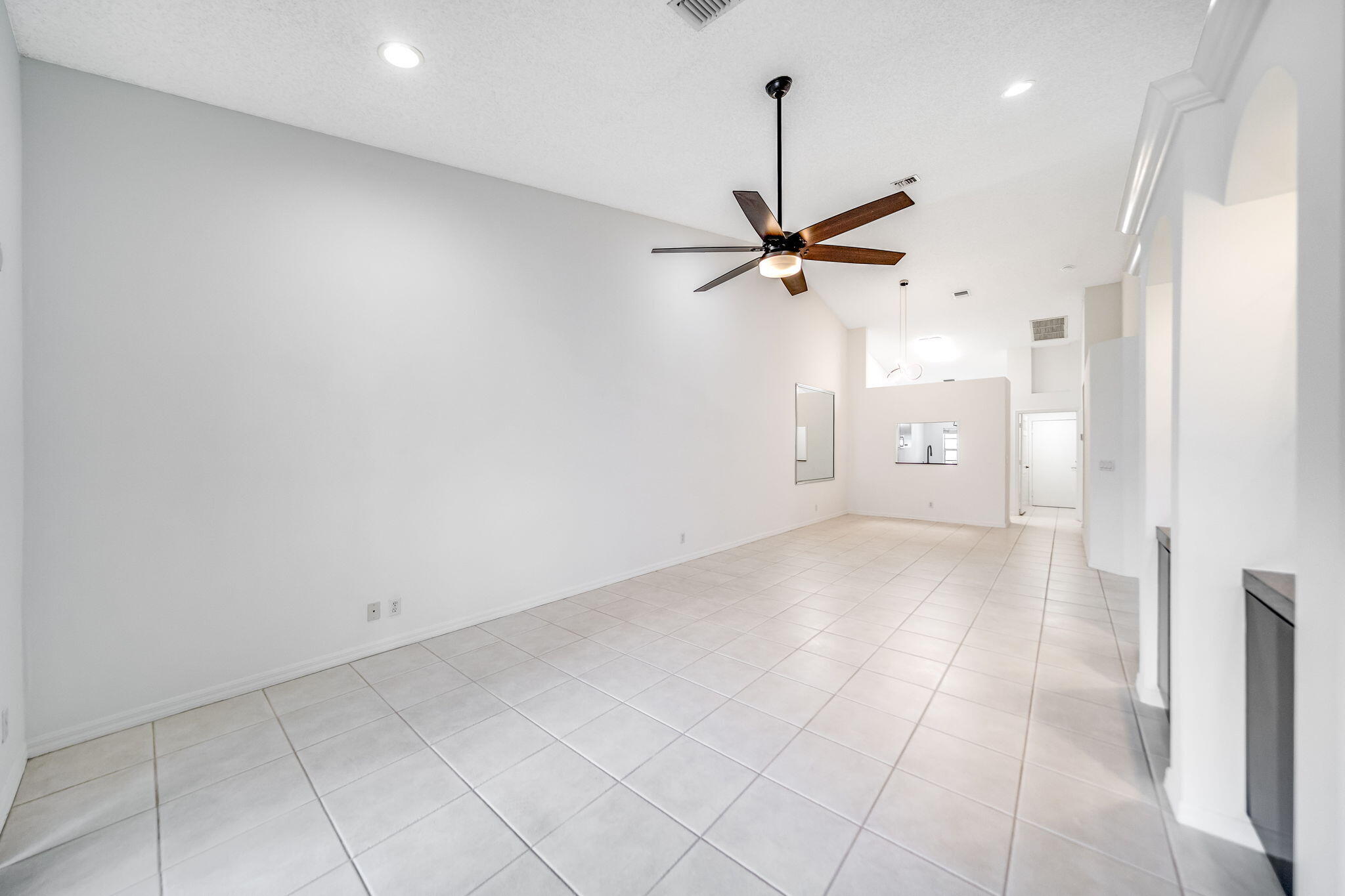 FLORAL LAKES 2 - Residential