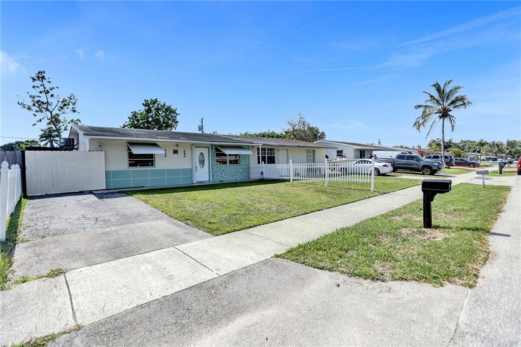 Broadview Country Club Es - Residential