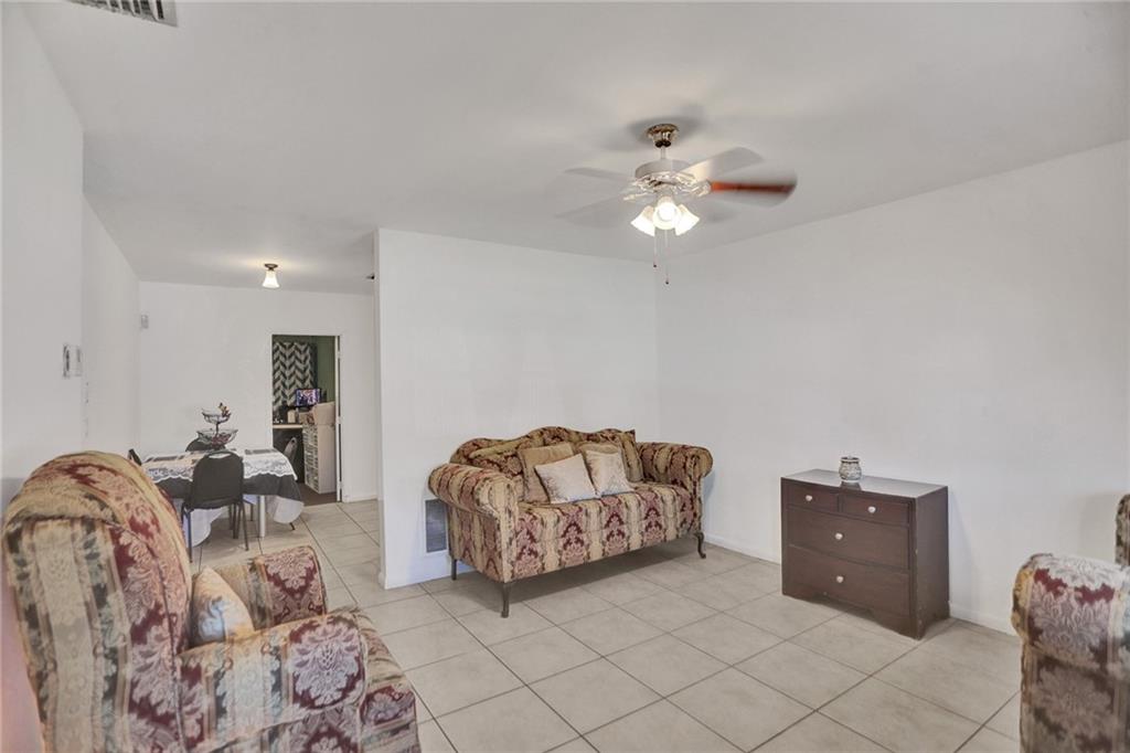 Broadview Country Club Es - Residential