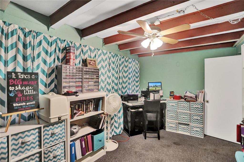 Broadview Country Club Es - Residential