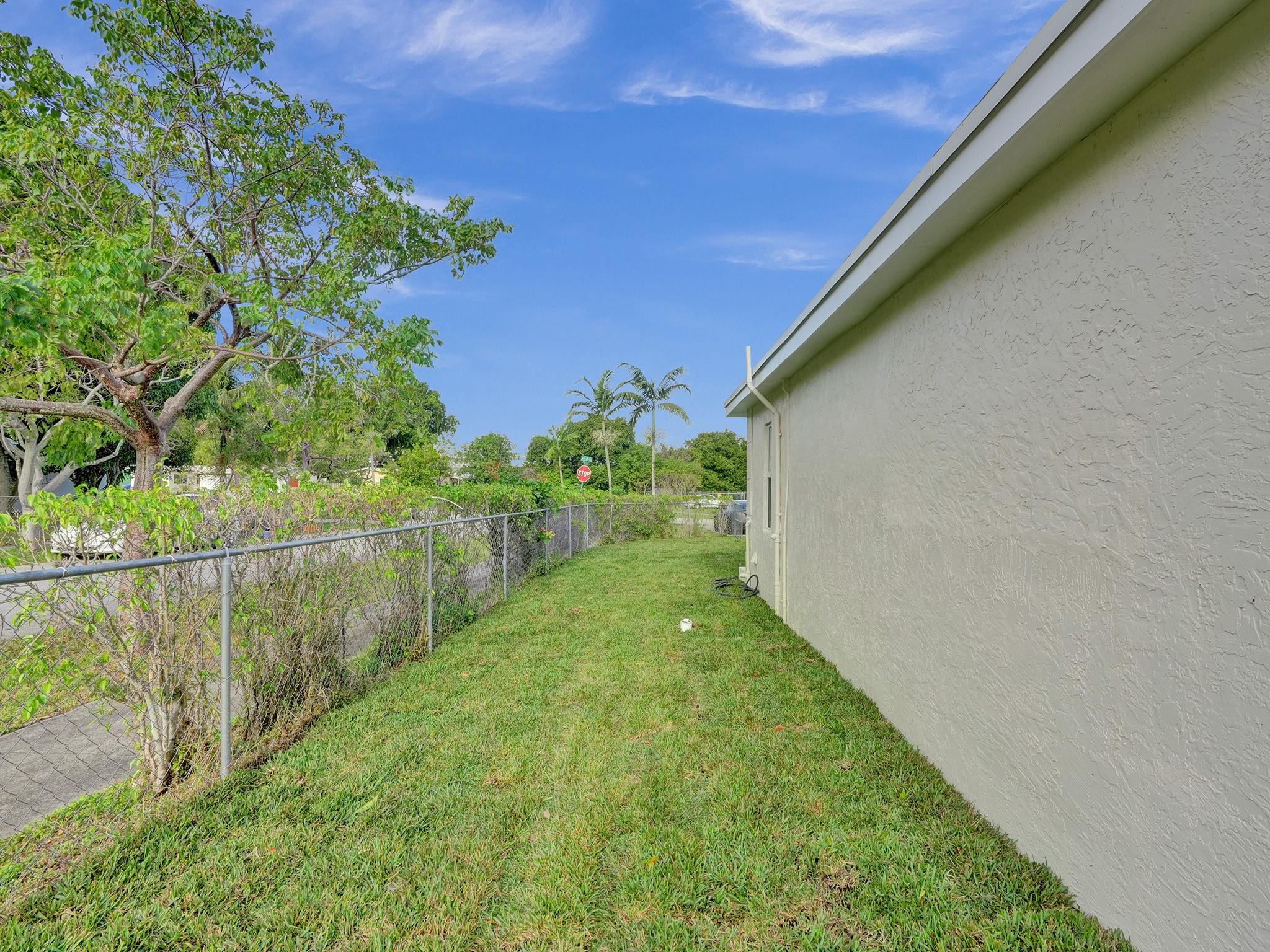 Lauderdale Manors Amd Res - Residential