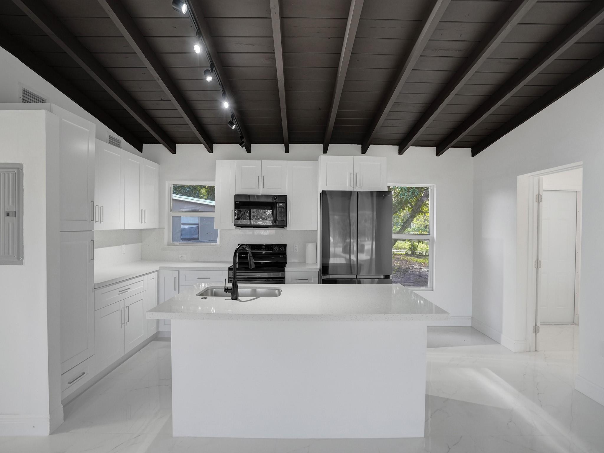 Lauderdale Manors Amd Res - Residential