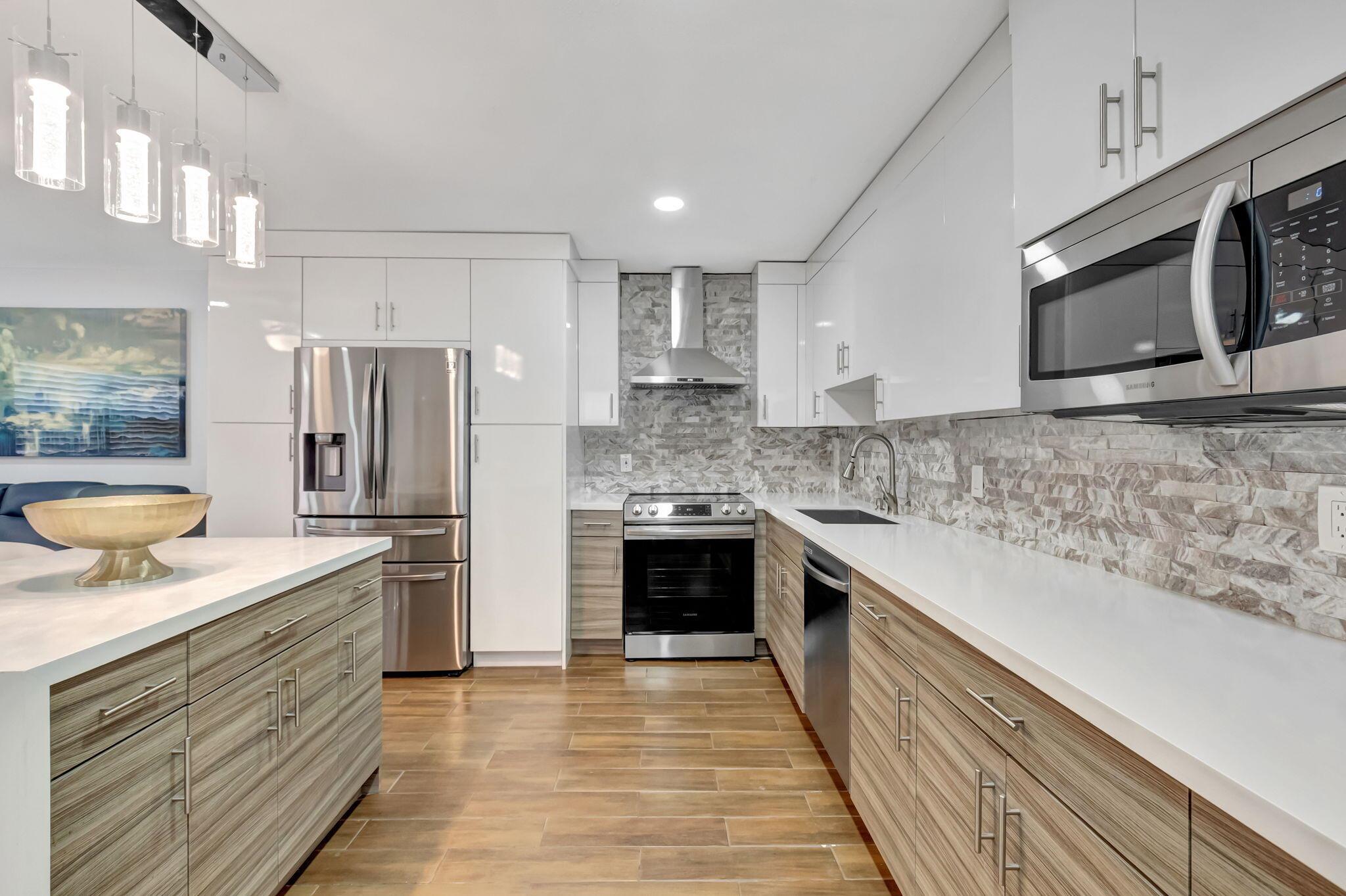 View photos, virtual tours, details... 187 Seville H