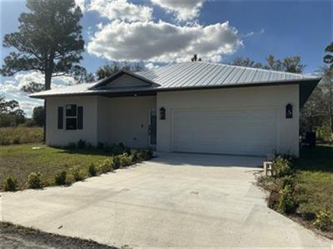 2483 Iroquois Avenue Fort Pierce FL 34946