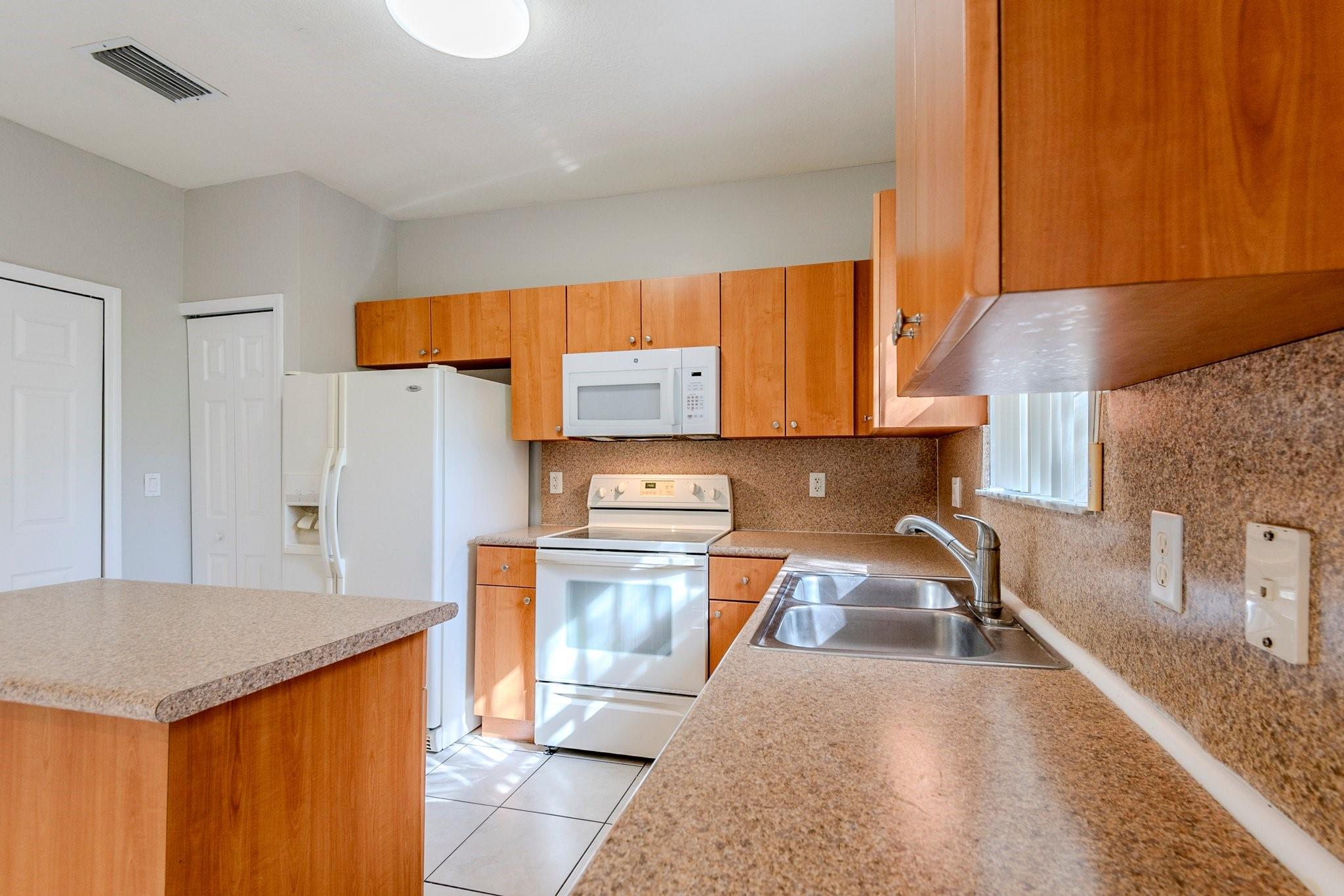 1564 SE 31st Ct