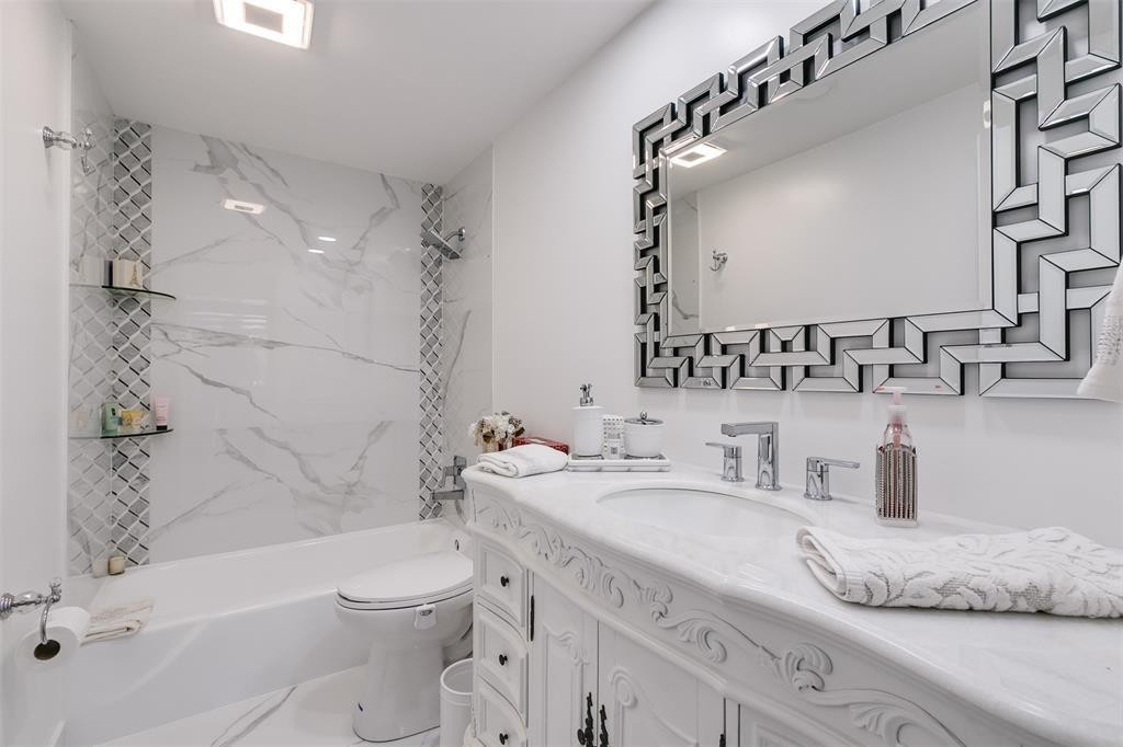 Coral Ridge Towers South - Residential