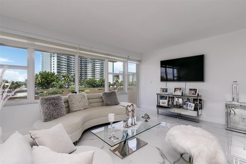 Photo of 3333 NE 34th Street #304, Fort Lauderdale, FL 33308 (MLS # F10549871)