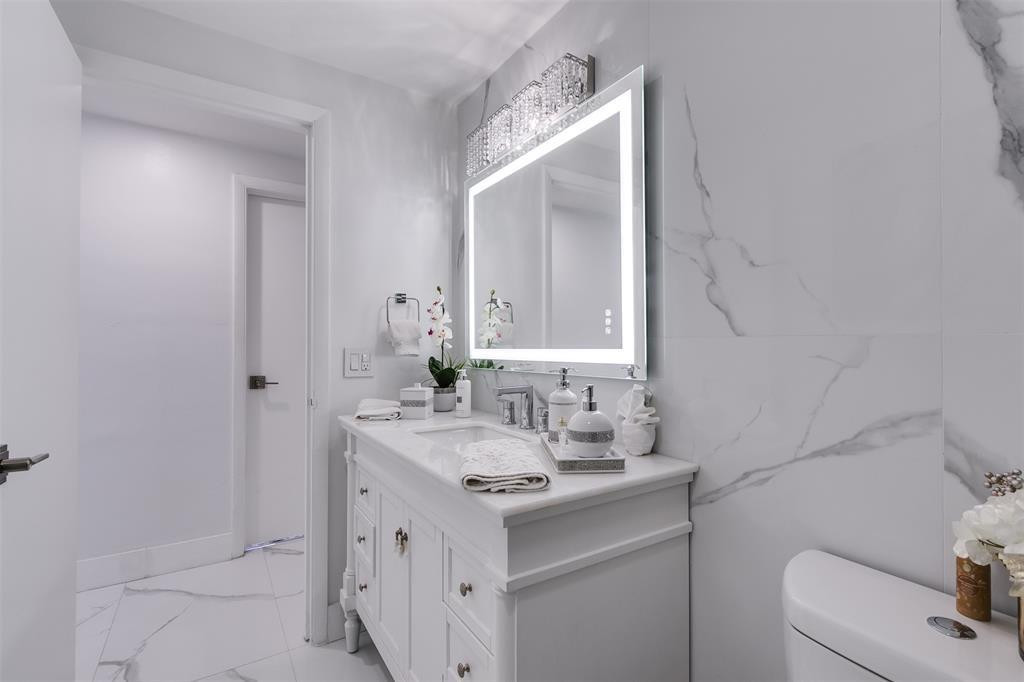 Coral Ridge Towers South - Residential