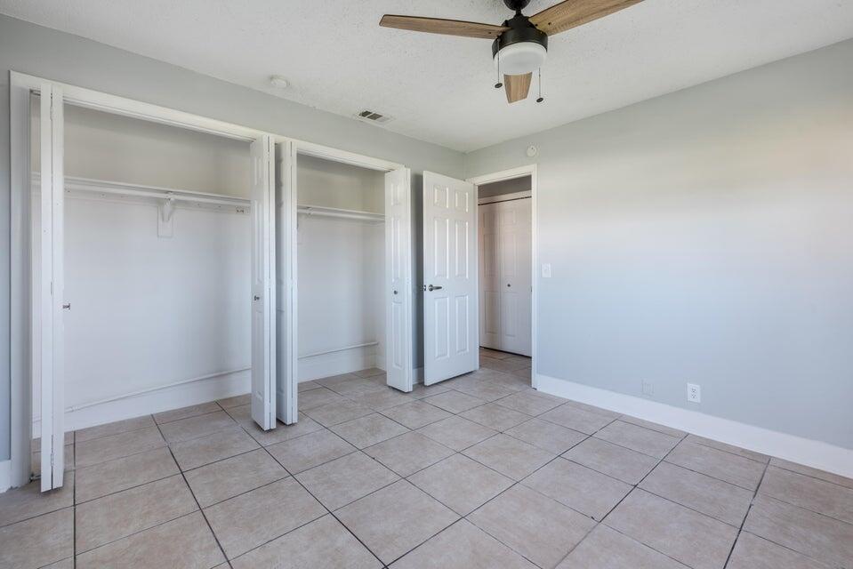 SUTTON MANOR - Residential Lease