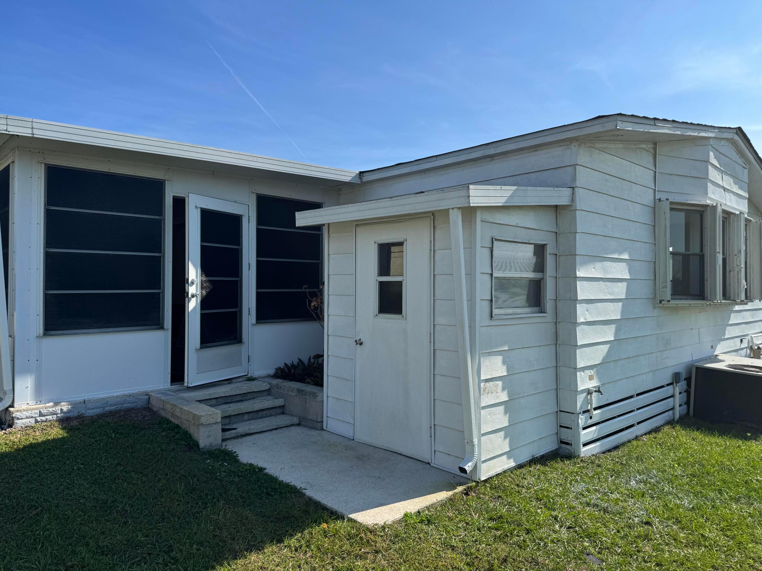 Spanish Lakes Country Club - Residential