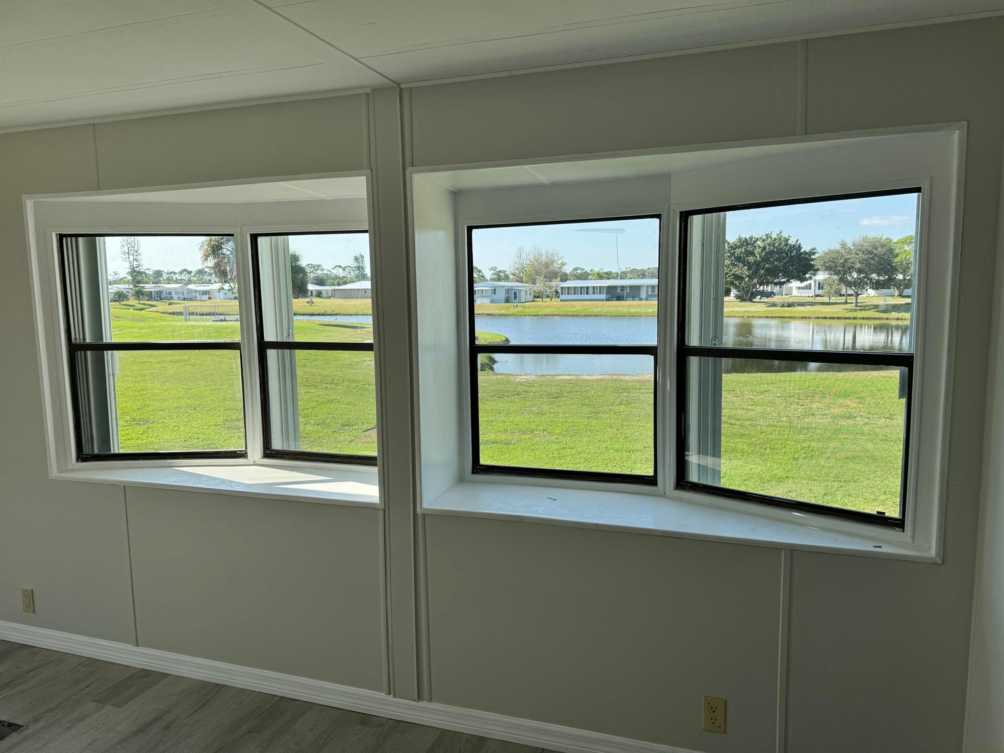 Spanish Lakes Country Clu - Residential