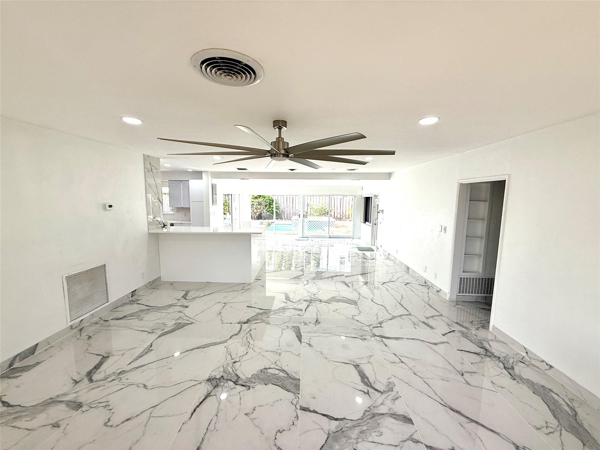 Cypress Point 28-16 B - Residential Lease