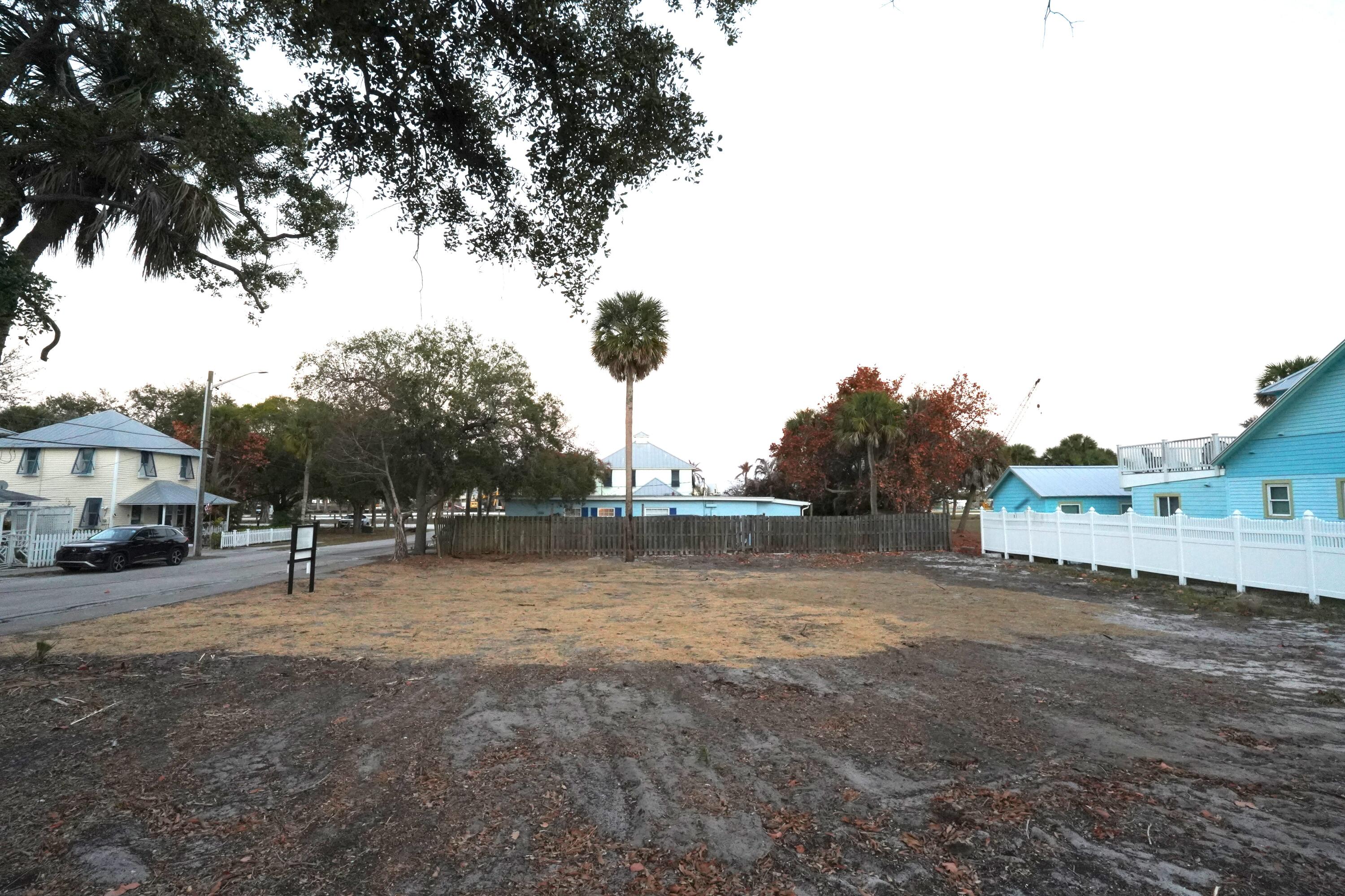 ASSESSOR'S MAP OF N PART OF FORT PIERCE - Land