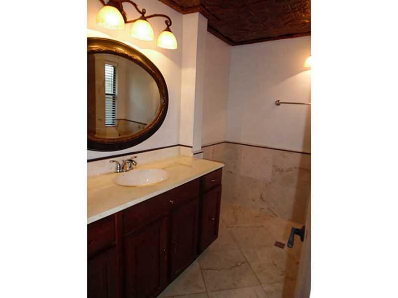 CRESTWOOD SUB UNIT 2 - Residential Lease