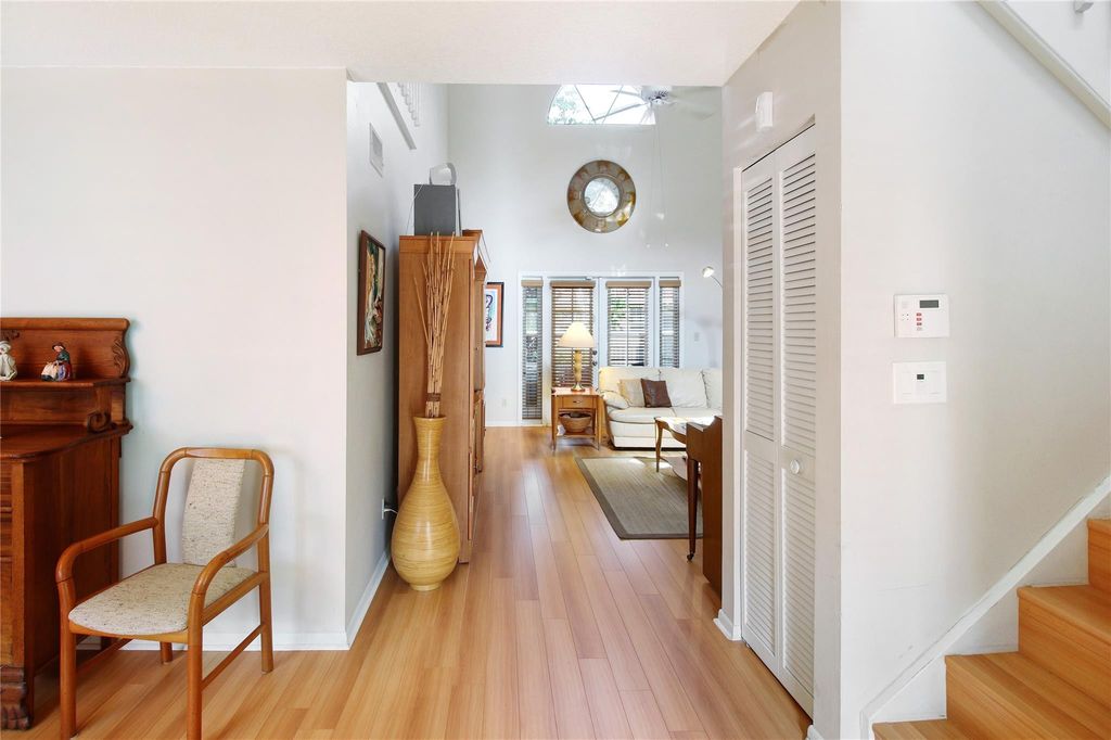 Photo of 11309 Lakeview Drive #5-M, Coral Springs, FL 33071 (MLS # F10418590)