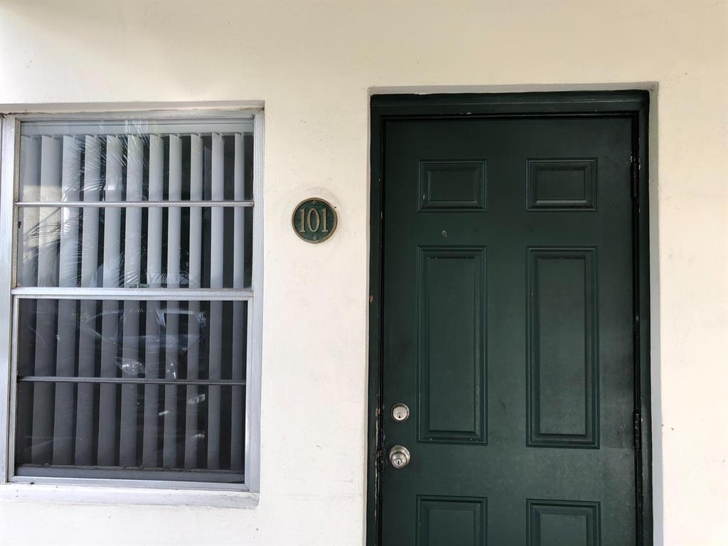 BOCA HILLS CONDO - Residential Lease