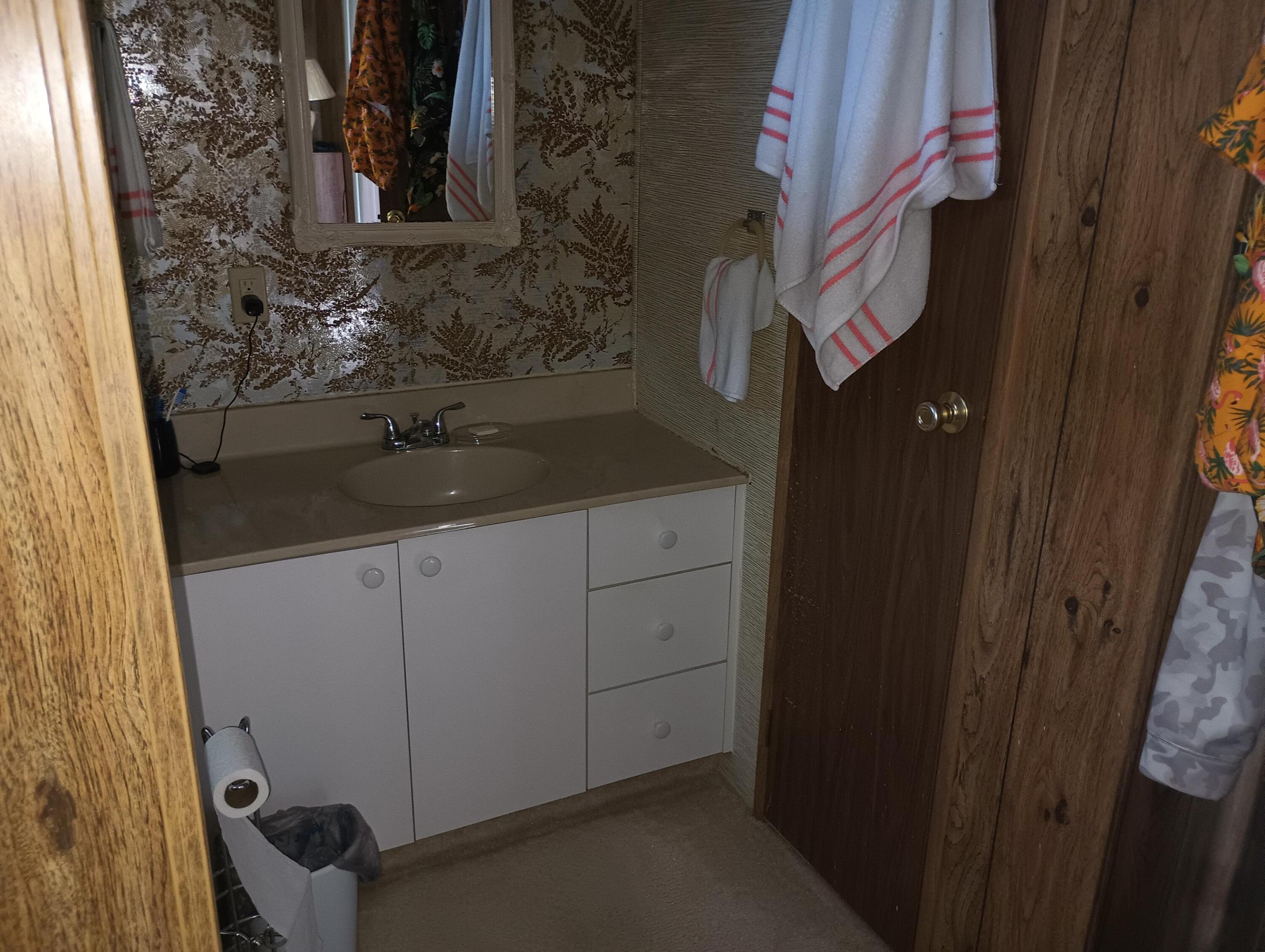 Spanish Lakes Riverfront - Residential