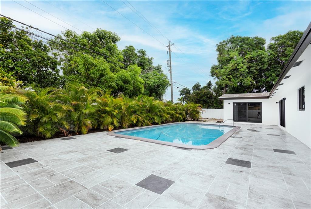 Coral Ridge Isles 45-47 B - Residential