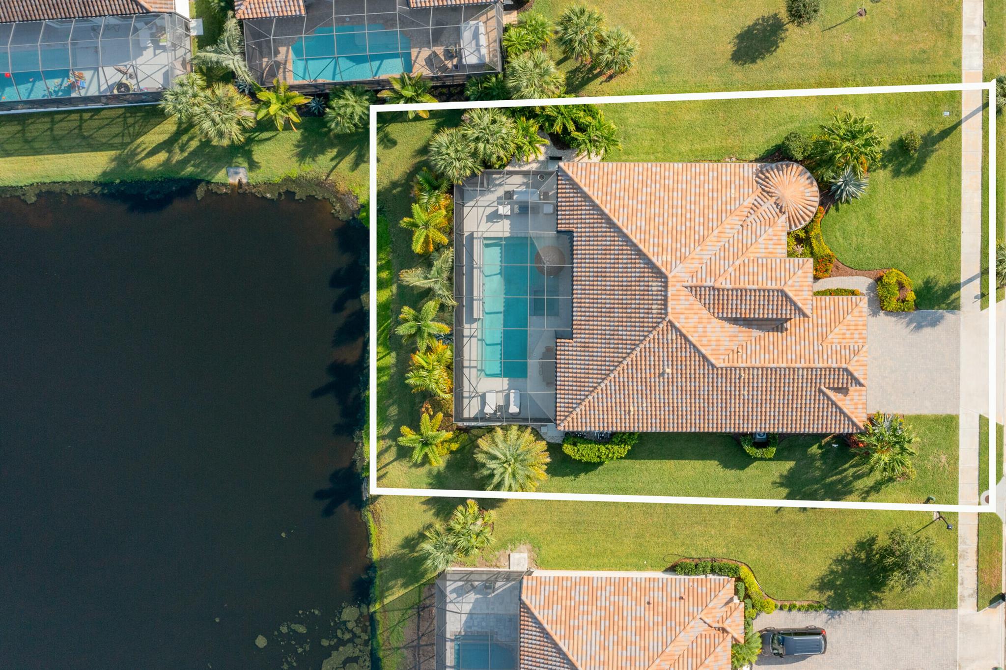 ST. ANDREWS MANOR PHASE THREE - Residential