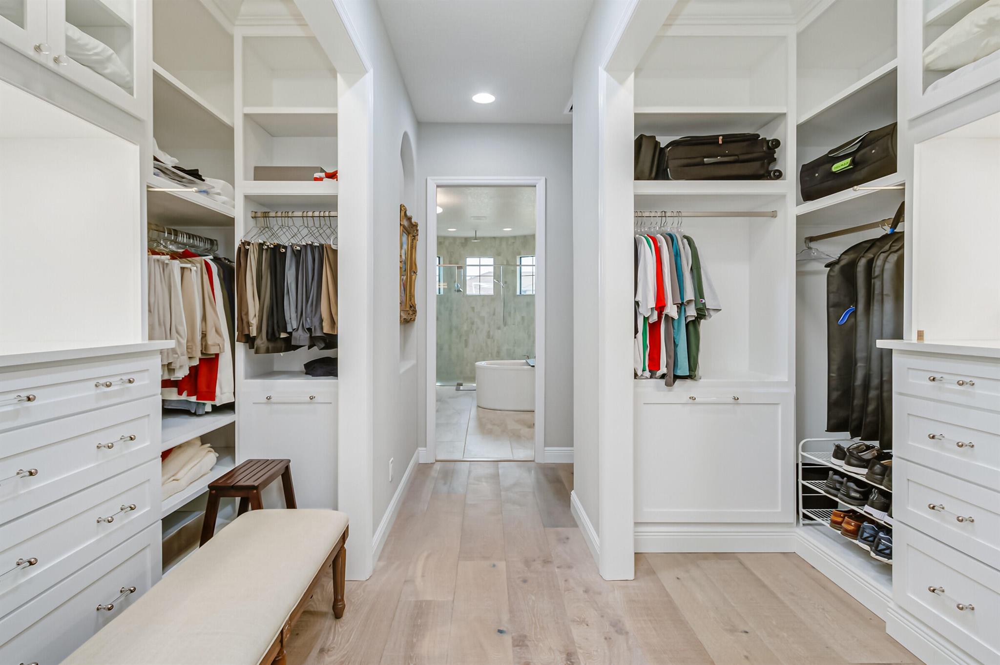 ST. ANDREWS MANOR PHASE THREE - Residential