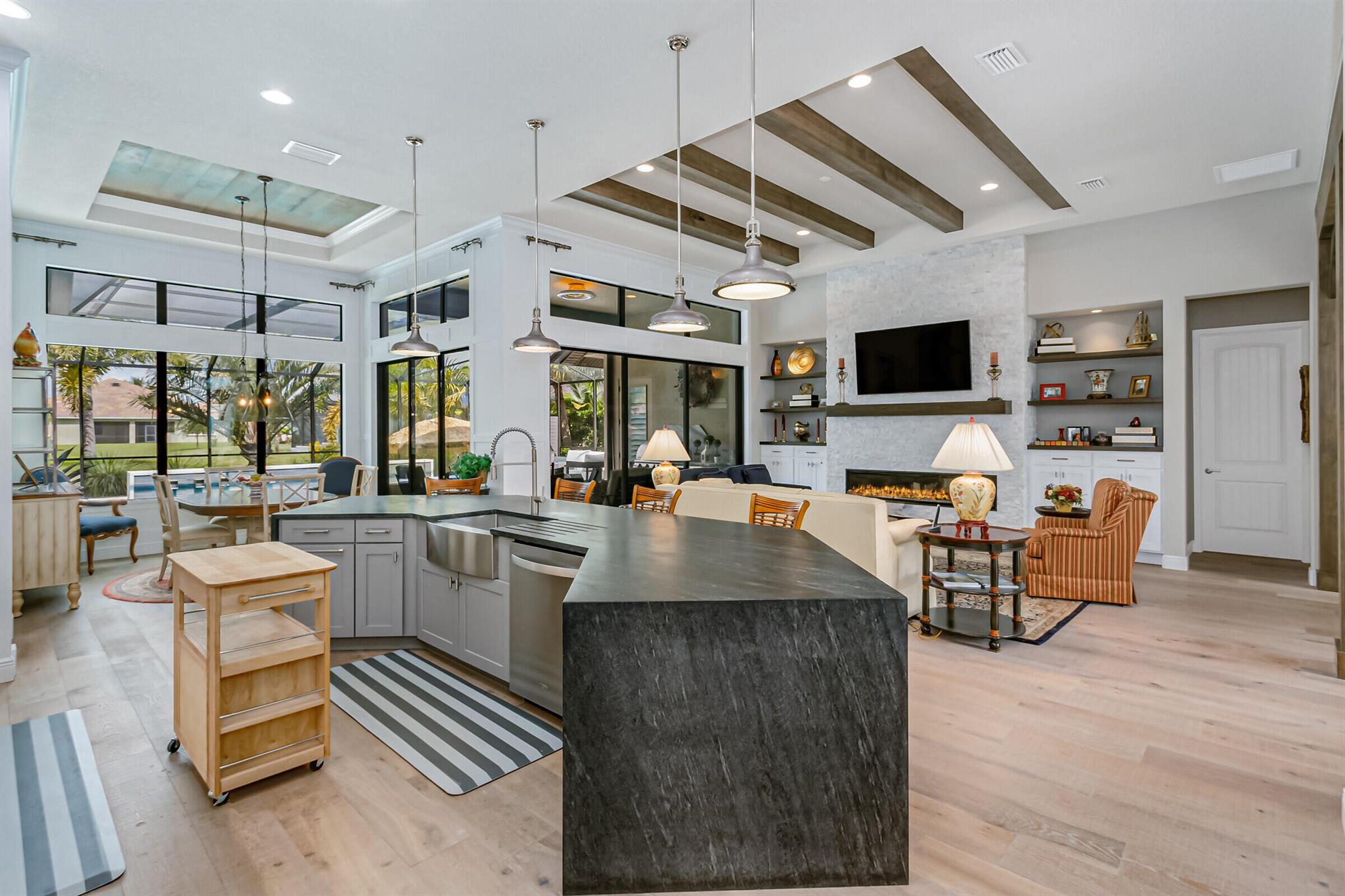 ST. ANDREWS MANOR PHASE THREE - Residential